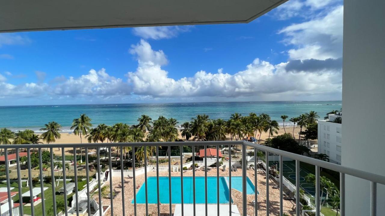 Ocean Front 2 Bedroom & Bath In Isla Verde Сан Хуан Екстериор снимка